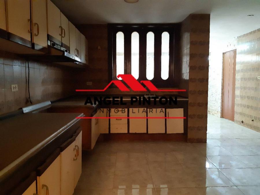 APARTAMENTO EN ALQUILER LA FLORIDA MARACAIBO API 1263