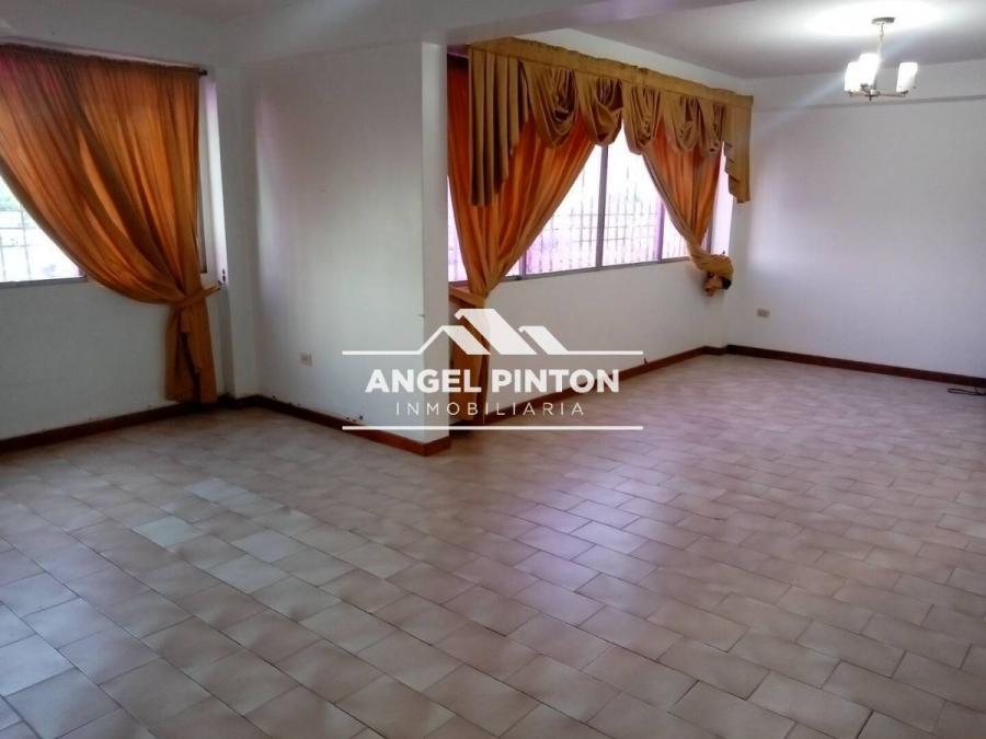 APARTAMENTO EN ALQUILER RES LA MUCHACHERA MARACAIBO API 7450