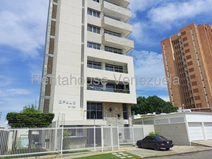 Apartamento en gris en venta en Tierra Negra