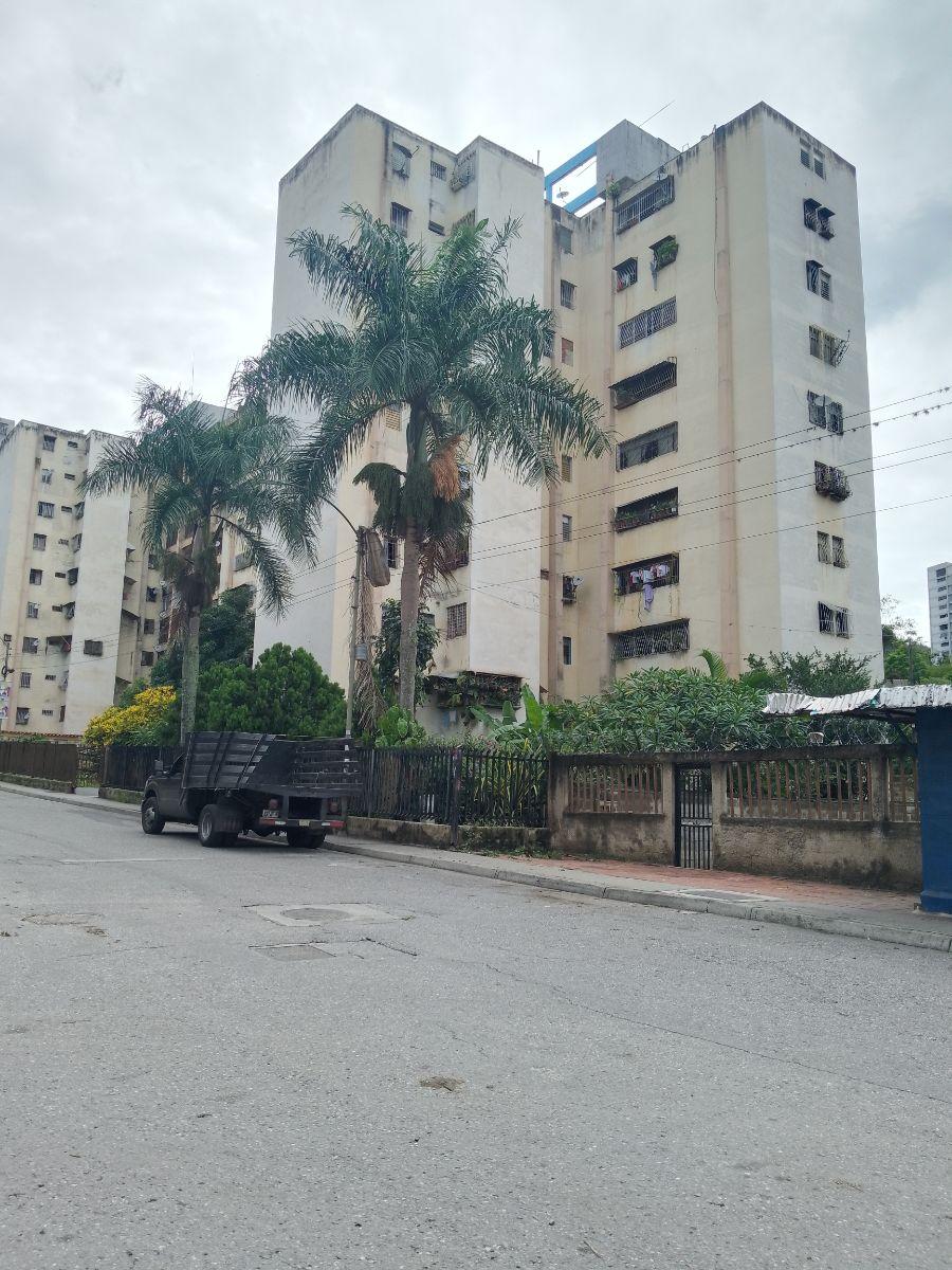 Foto Apartamento en Venta en Caricuao Zona F, Caricuao, Distrito Federal - U$D 23.000 - APV235619 - BienesOnLine