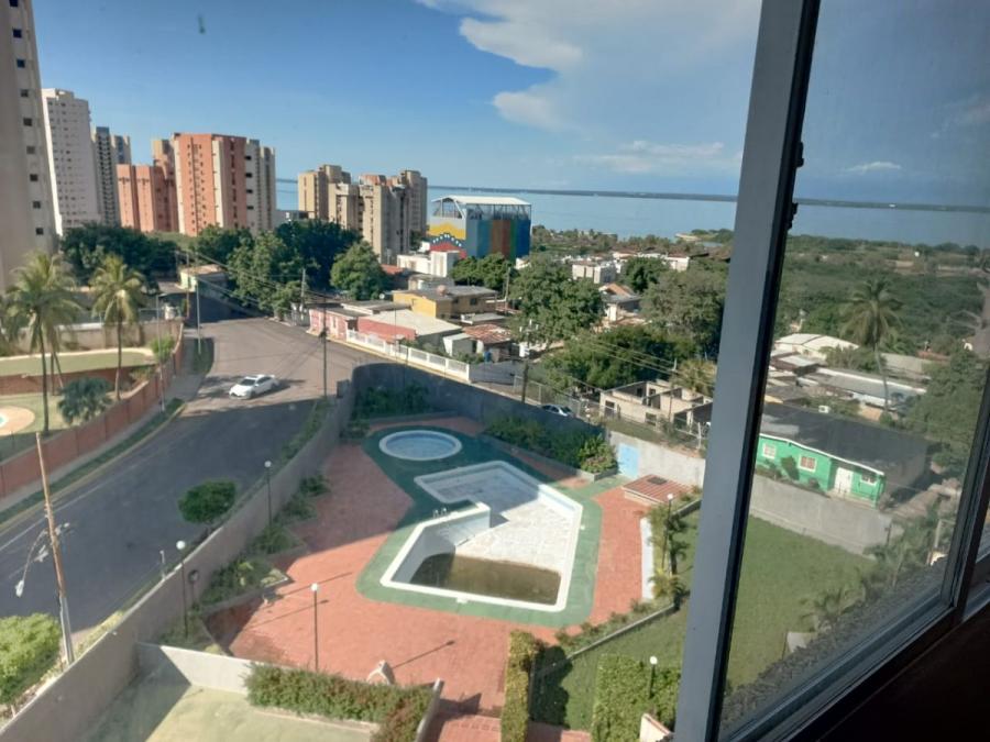 Foto Apartamento en Venta en Olegario Villalobos, Maracaibo, Zulia - U$D 28.000 - APV231017 - BienesOnLine