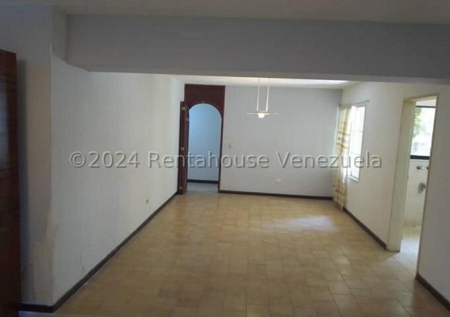 Foto Apartamento en Venta en municipio el hatillo, el cigarral, Distrito Federal - U$D 58.000 - APV230113 - BienesOnLine