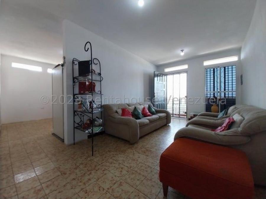 Apartamento en venta en Av Manaure MLS #24-13662 OP