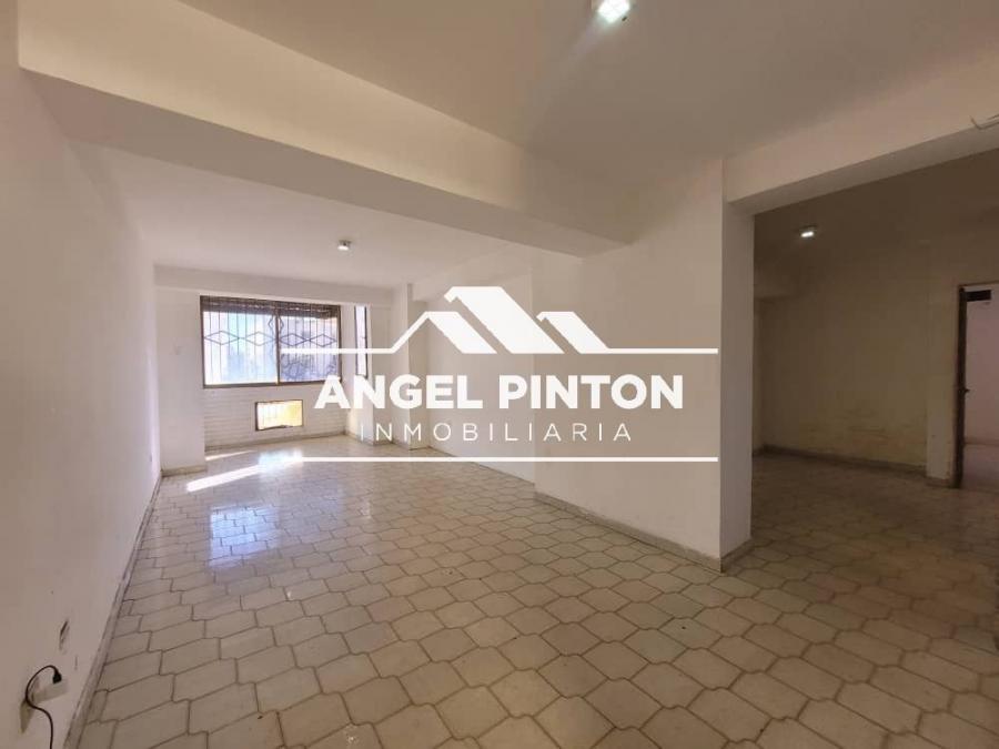 APARTAMENTO EN VENTA EN EL ROSAL MARACAIBO API 6694