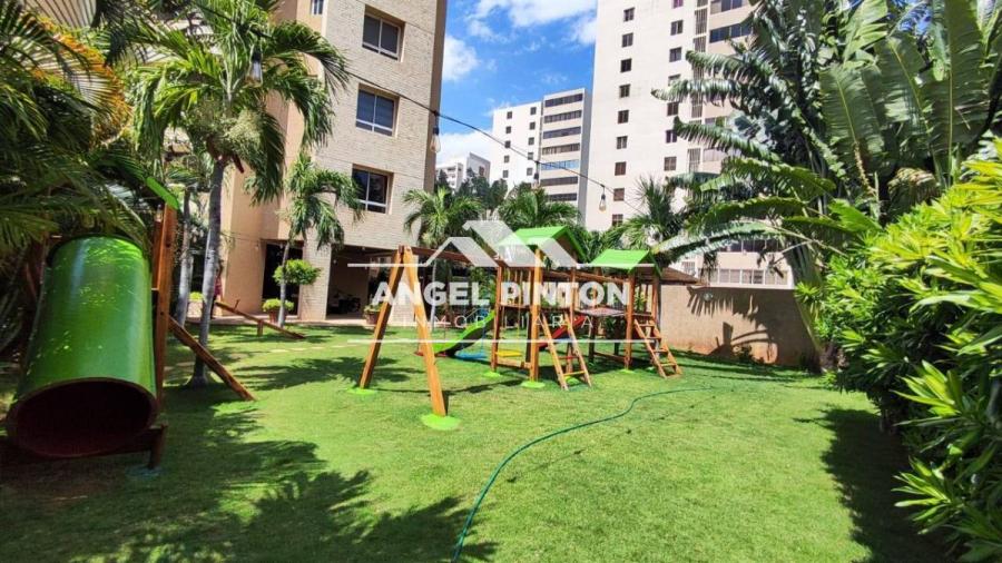 APARTAMENTO EN VENTA Y ALQUILER  EN LA LAGO MARACAIBO API 6180