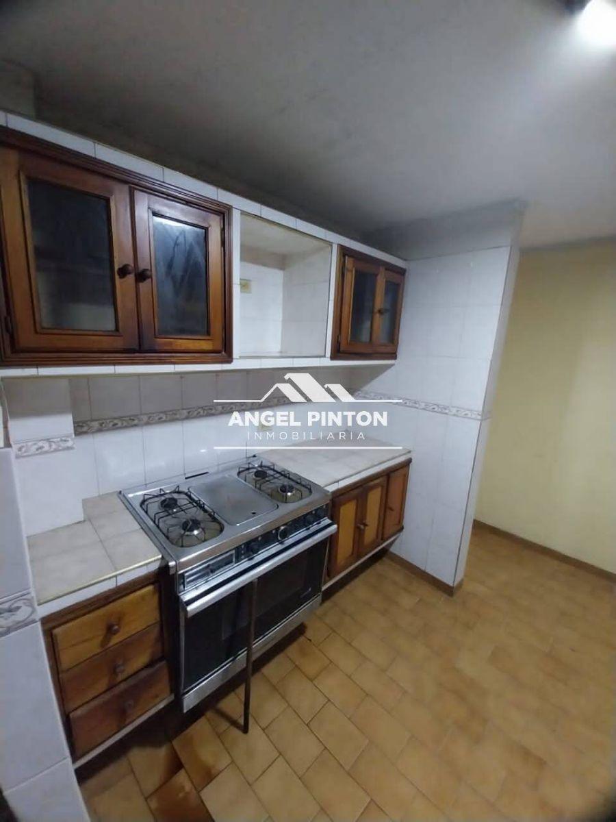 APARTAMENTO EN VENTA EN LA POMONA MARACAIBO API 6662 JANETTE PEREZ