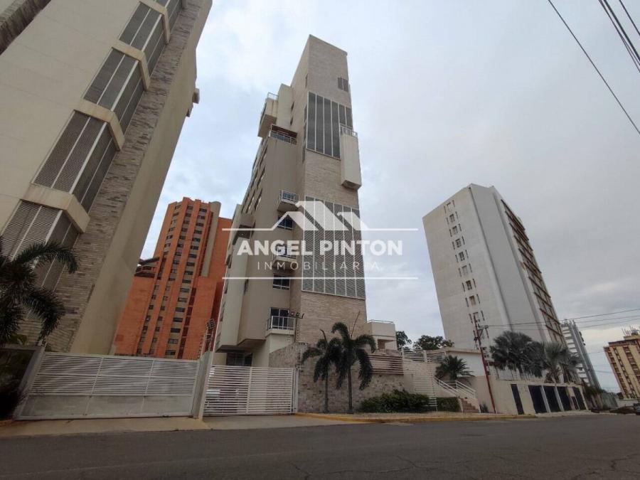 Foto Apartamento en Venta en Maracaibo, Zulia - U$D 245.000 - APV231269 - BienesOnLine