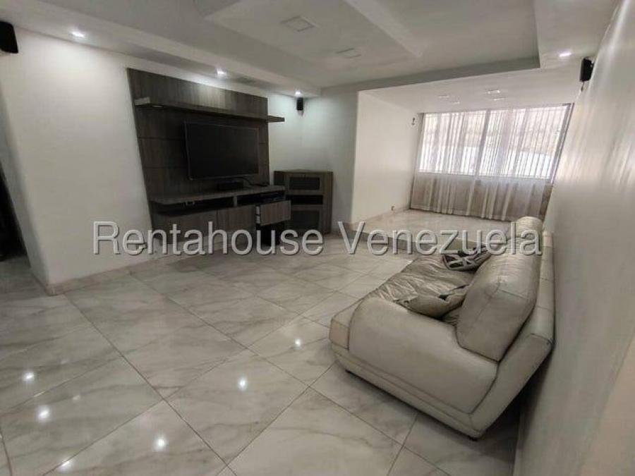 Foto Apartamento en Venta en LOS NARANJOS, Caracas, Distrito Federal - U$D 97.500 - APV242302 - BienesOnLine