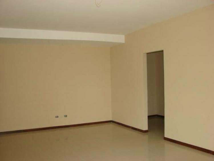 Foto Apartamento en Venta en Valle Frio, Maracaibo, Zulia - BsF 5.000.000 - APV51752 - BienesOnLine