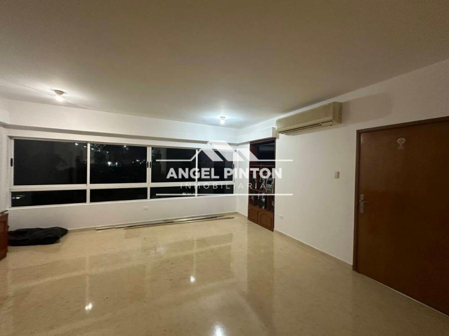 APARTAMENTO EN VENTA EN RES PLAZA CAMPO MARACAIBO API 5951 