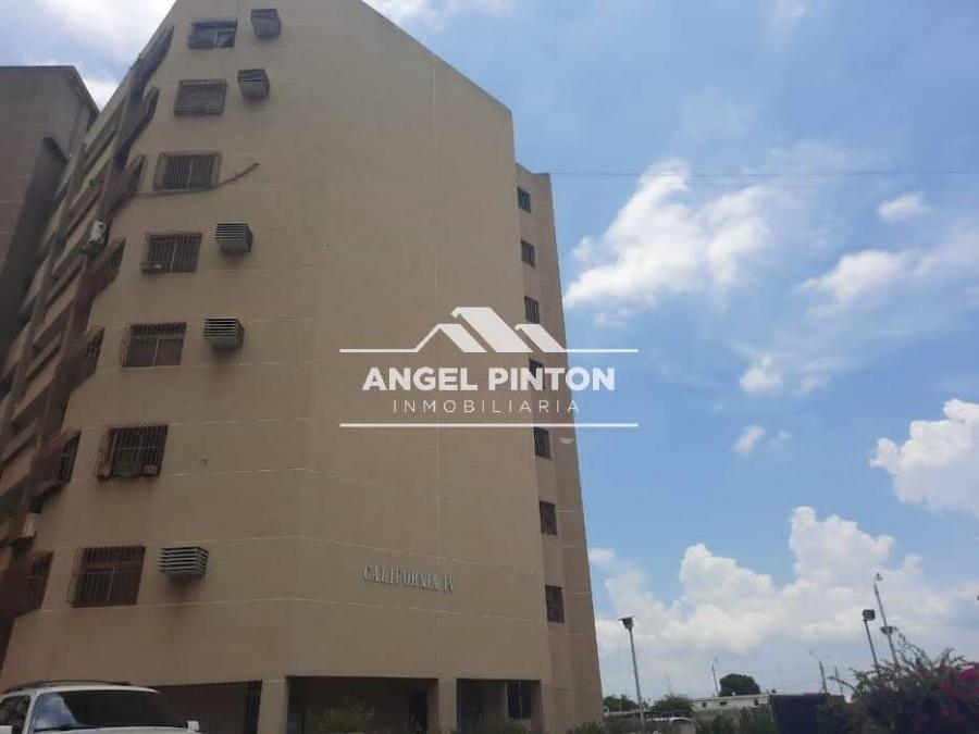 Foto Apartamento en Venta en La California, Maracaibo, Zulia - U$D 16.500 - APV236207 - BienesOnLine