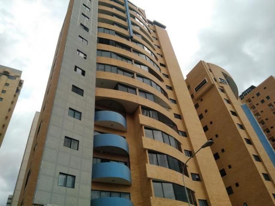 Foto Apartamento en Venta en La Trigalea, Valencia, Carabobo - U$D 145.000 - APV137186 - BienesOnLine