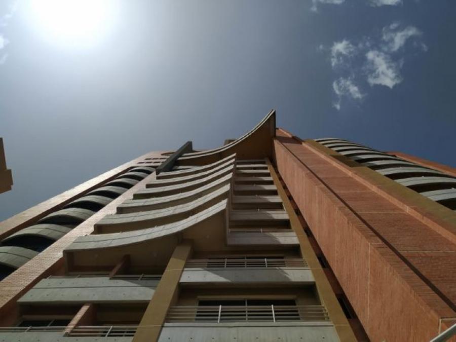 Foto Apartamento en Venta en La trigalea, Valencia, Carabobo - U$D 75.000 - APV162635 - BienesOnLine