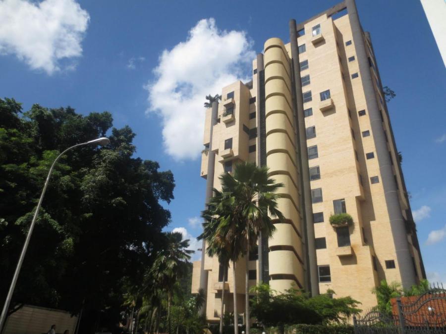 Foto Apartamento en Venta en Las chimeneas, Valencia, Carabobo - U$D 280.000 - APV143264 - BienesOnLine