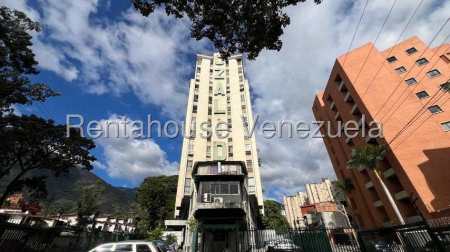 Apartamento en Venta Los Chorro # 25-13337 G. 04143054662 / 04143247646