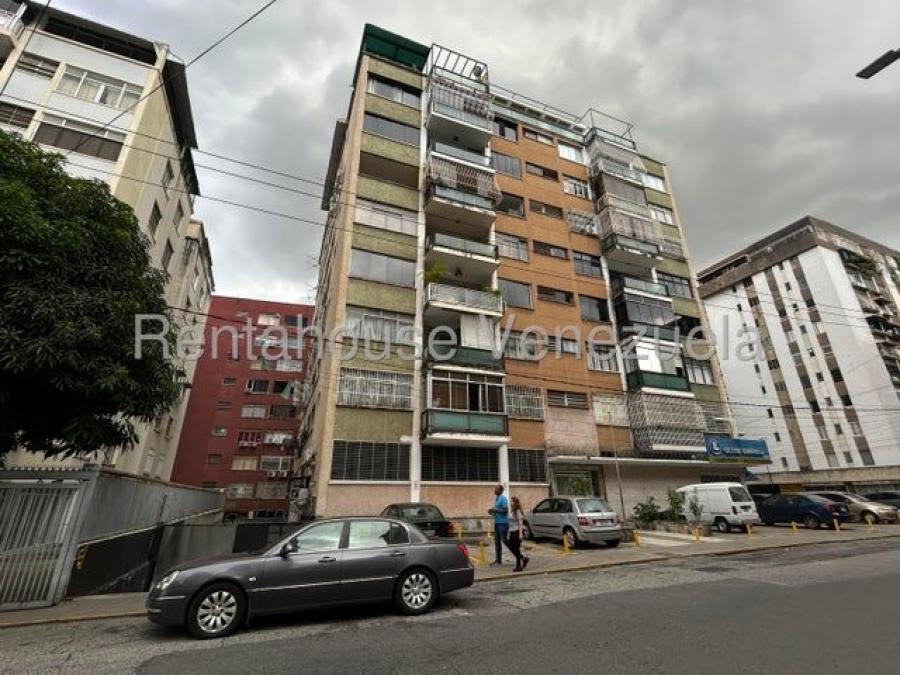 Apartamento en Venta Los Palos Grandes - Caracas # 25-14654 G. 04143054662 / 04143247646