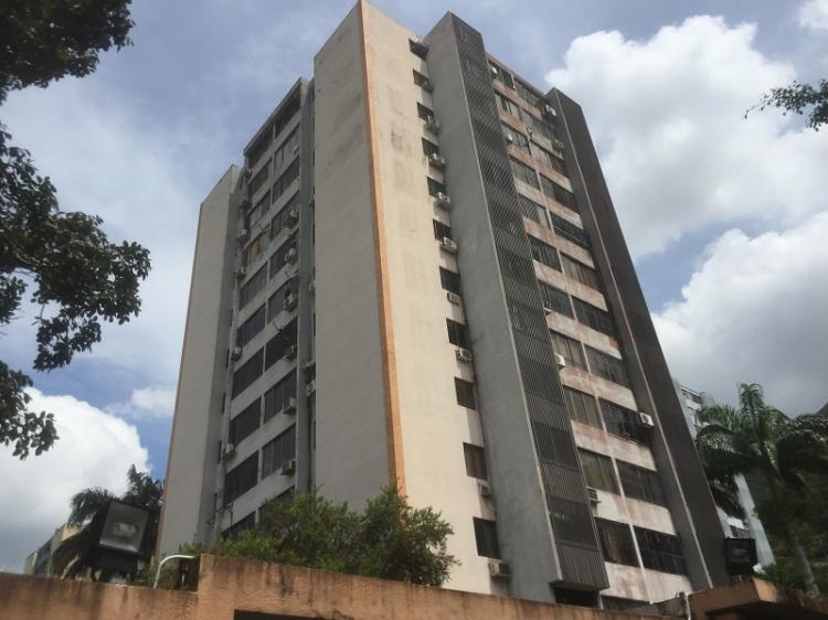 Foto Apartamento en Venta en Valencia, Valencia, Carabobo - BsF 15.000 - APV107987 - BienesOnLine