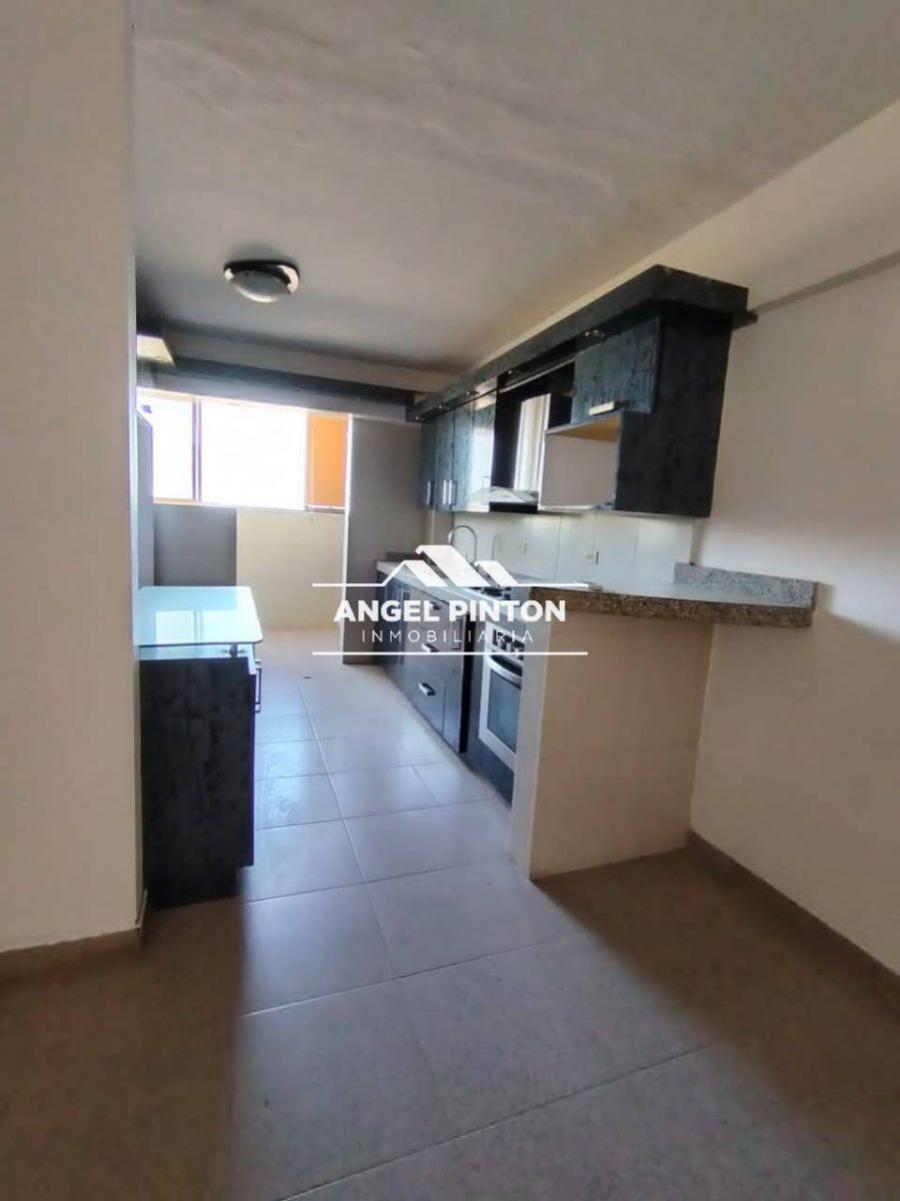 APARTAMENTO EN VENTA RES. NEVERI LECHERIA ANZOATEGUI API 6463