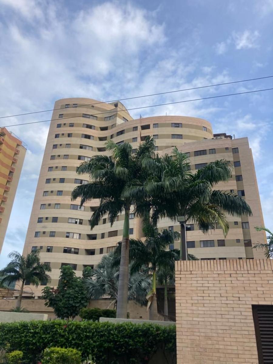 APARTAMENTO EN VENTA RES. PLAZA REAL MAÑONGO NAGUANAGUA EDO CARABOBO 