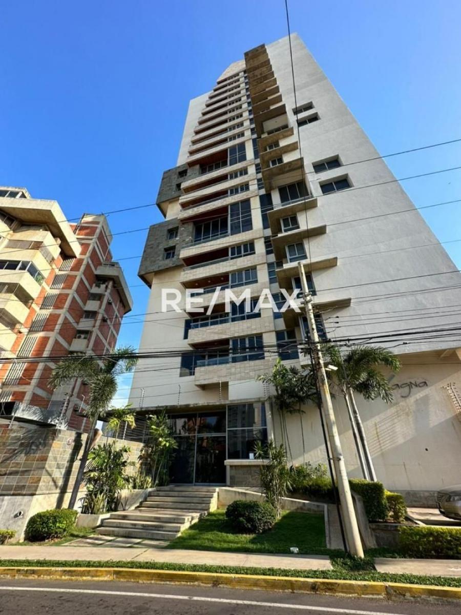 Foto Apartamento en Venta en Maracaibo, Zulia - U$D 298.000 - APV233081 - BienesOnLine