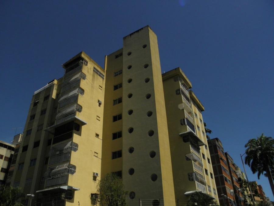 Foto Apartamento en Venta en Trigal centro, Valencia, Carabobo - U$D 28.500 - APV133612 - BienesOnLine