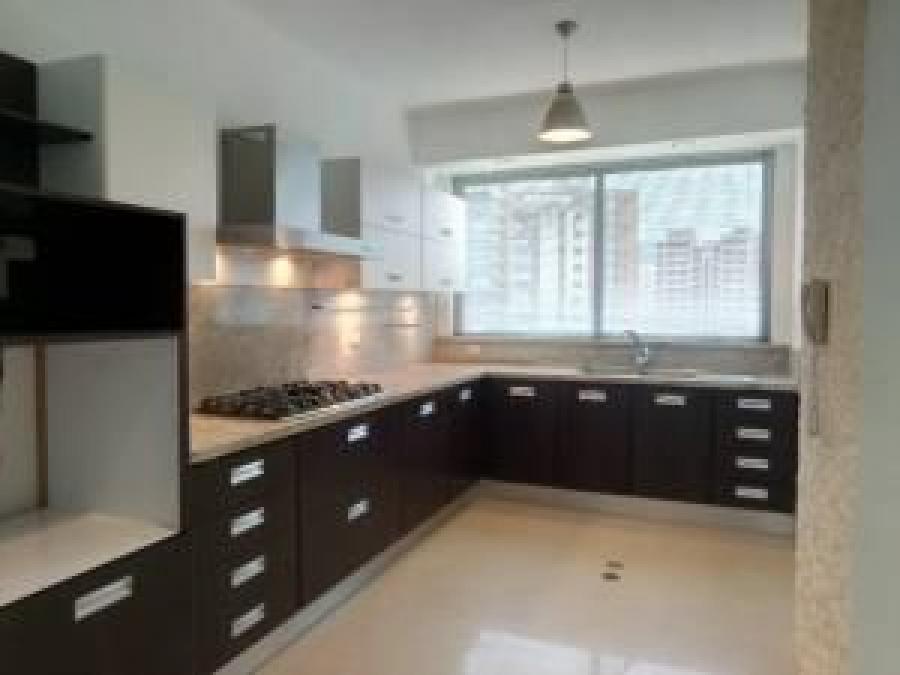 Foto Apartamento en Venta en Valle Blanco, Valencia, Carabobo - U$D 98.000 - APV139330 - BienesOnLine