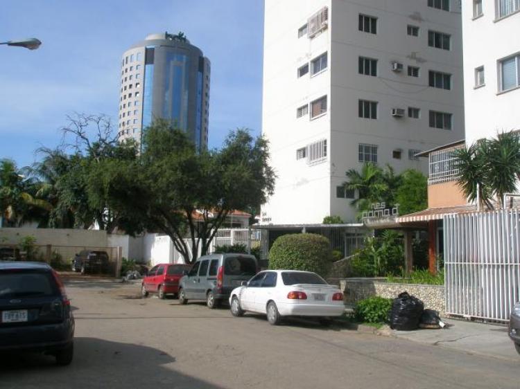 Foto Apartamento en Venta en frente al negra Hipolita, Valencia, Carabobo - BsF 400.000 - APV17374 - BienesOnLine