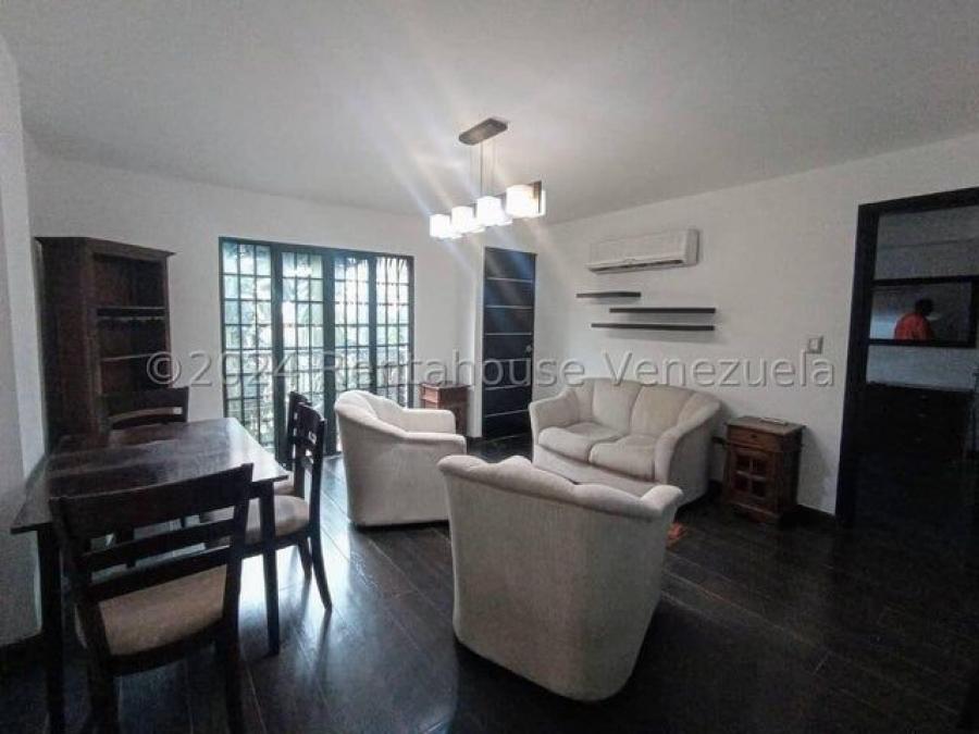 Apartamento tipo estudio amoblado en alquiler en zona norte