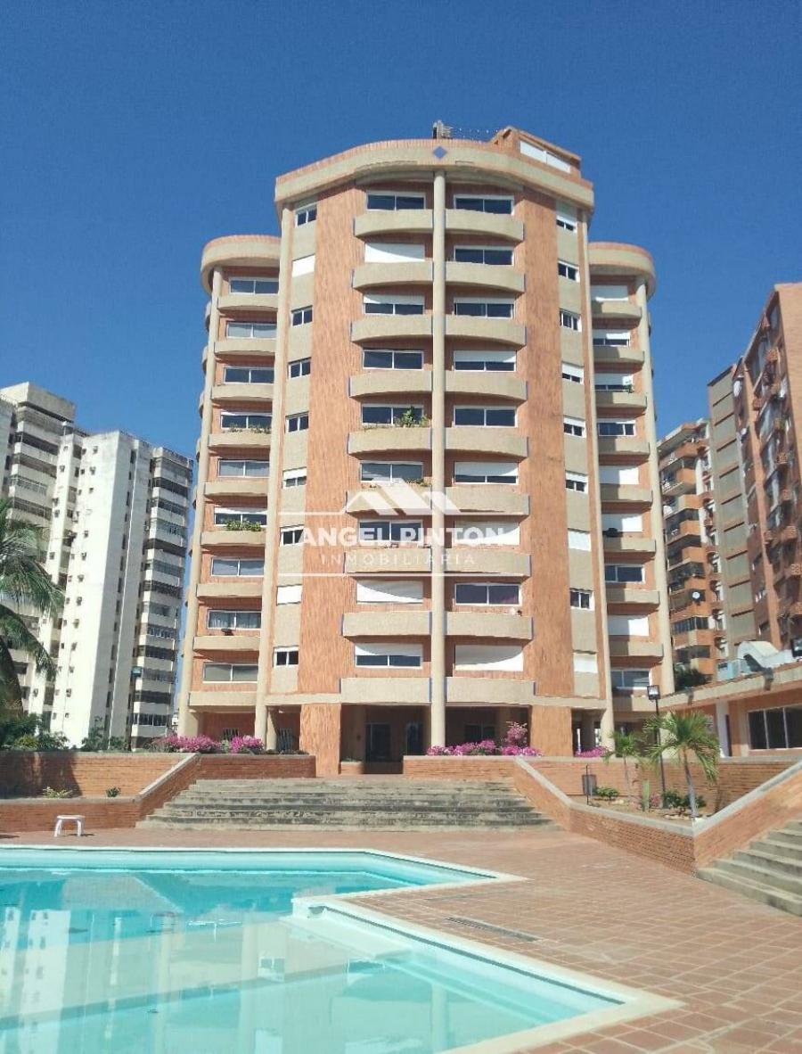 Foto Apartamento en Venta en Av El milagro, Maracaibo, Zulia - U$D 22.000 - APV234854 - BienesOnLine