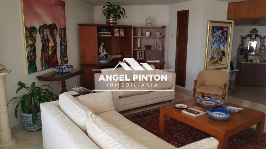 Foto Apartamento en Venta en Maracaibo, Zulia - U$D 155.000 - APV242558 - BienesOnLine