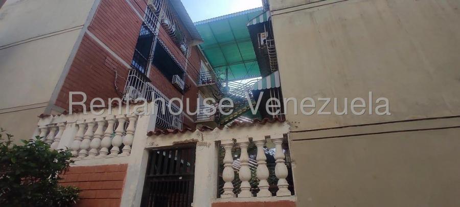 Apartamento en Venta en las rosas Guatire, Miranda