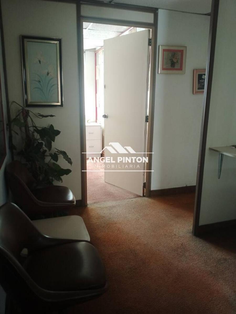 Foto Apartamento en Venta en Caracas, Distrito Federal - U$D 28.000 - APV240811 - BienesOnLine