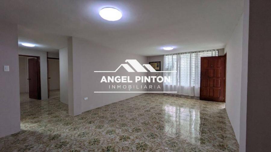 Foto Apartamento en Venta en Este, Maracaibo, Zulia - U$D 23.000 - APV240416 - BienesOnLine