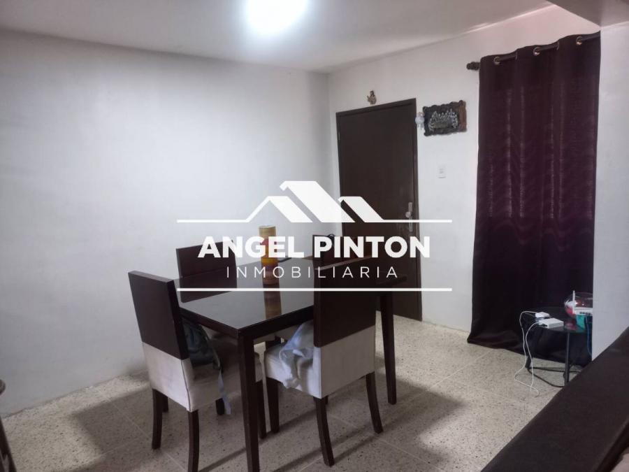 APARTAMENTO VENTA RES SAN MIGUEL MARACAIBO API 6490