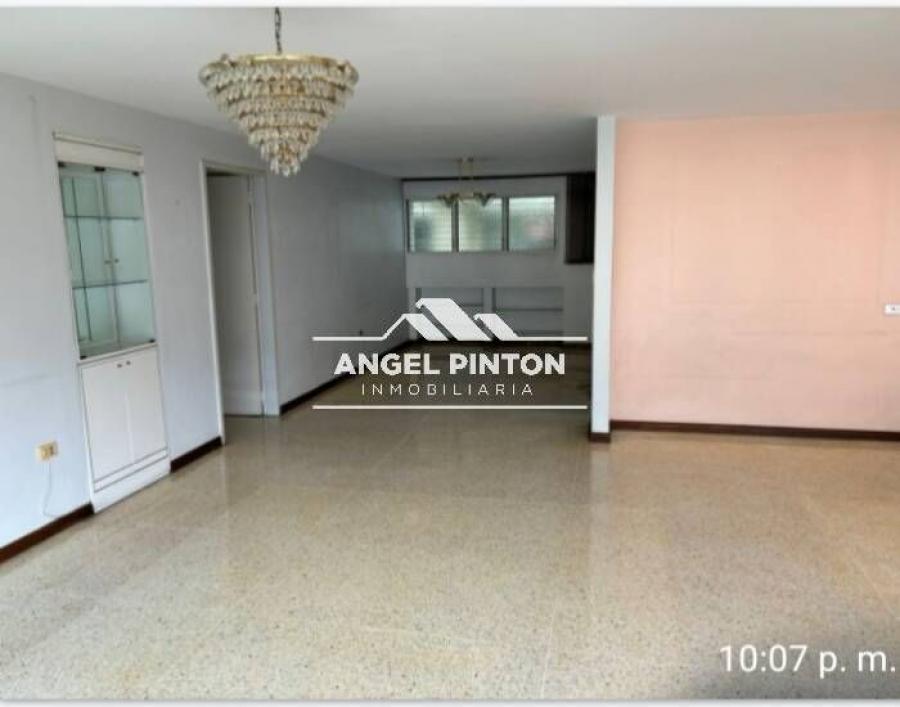 Foto Apartamento en Venta en Caracas, Distrito Federal - U$D 73.000 - APV240814 - BienesOnLine