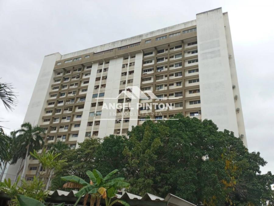 Foto Apartamento en Venta en Milagro, Maracaibo, Zulia - U$D 40.000 - APV235696 - BienesOnLine