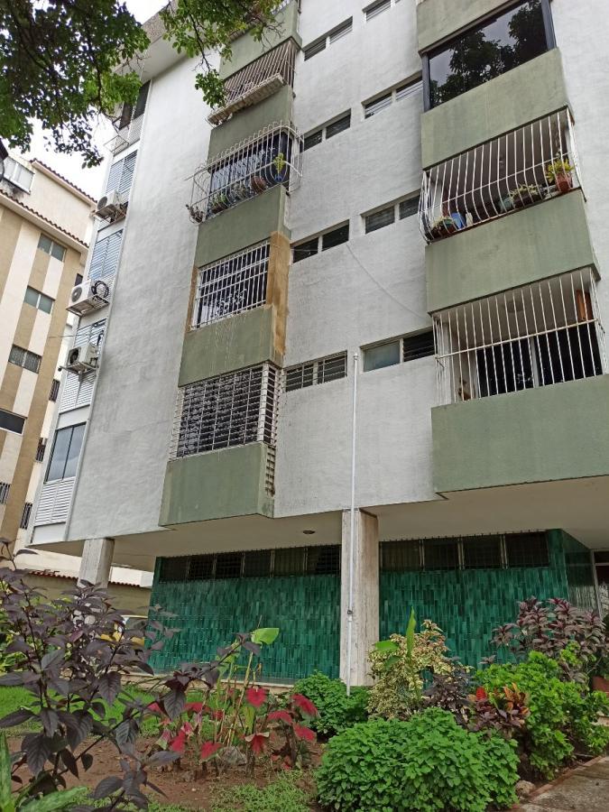 Foto Apartamento en Venta en URB El Trigal, Valencia, Carabobo - U$D 13.600 - APV131132 - BienesOnLine