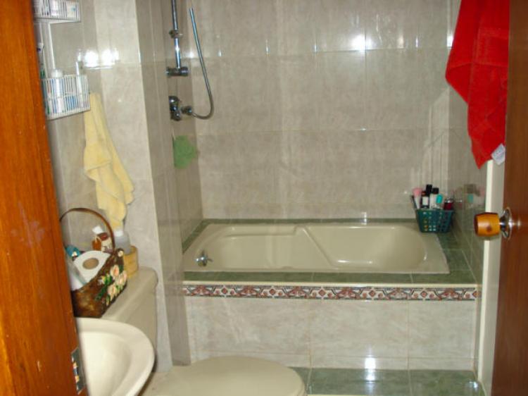 Foto Apartamento en Venta en Av. Milagro Norte, Maracaibo, Zulia - BsF 980.000 - APV40088 - BienesOnLine