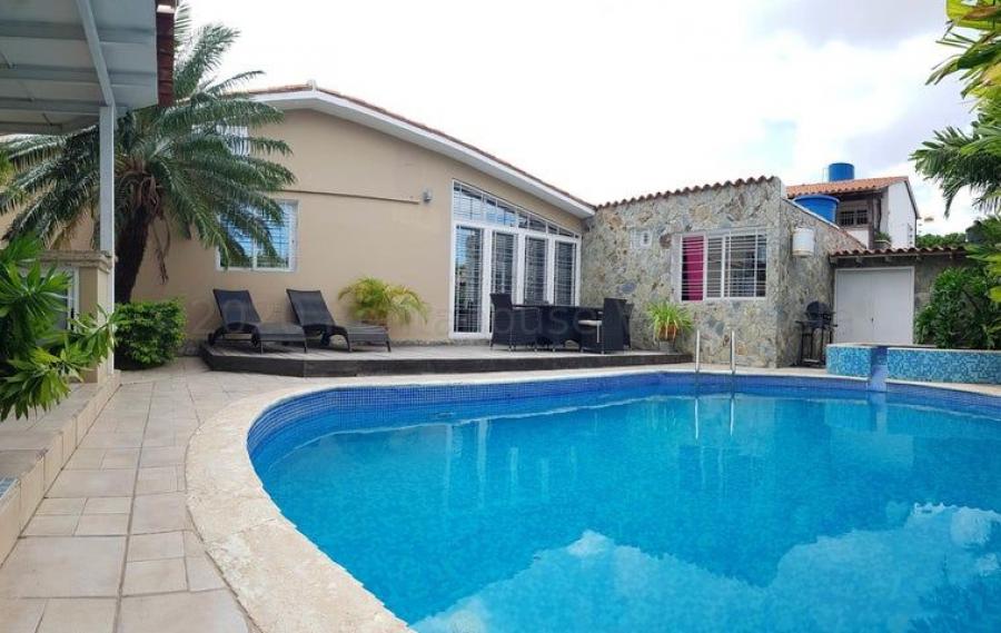 Foto Casa en Venta en Coro, Falcn - U$D 150.000 - CAV232074 - BienesOnLine