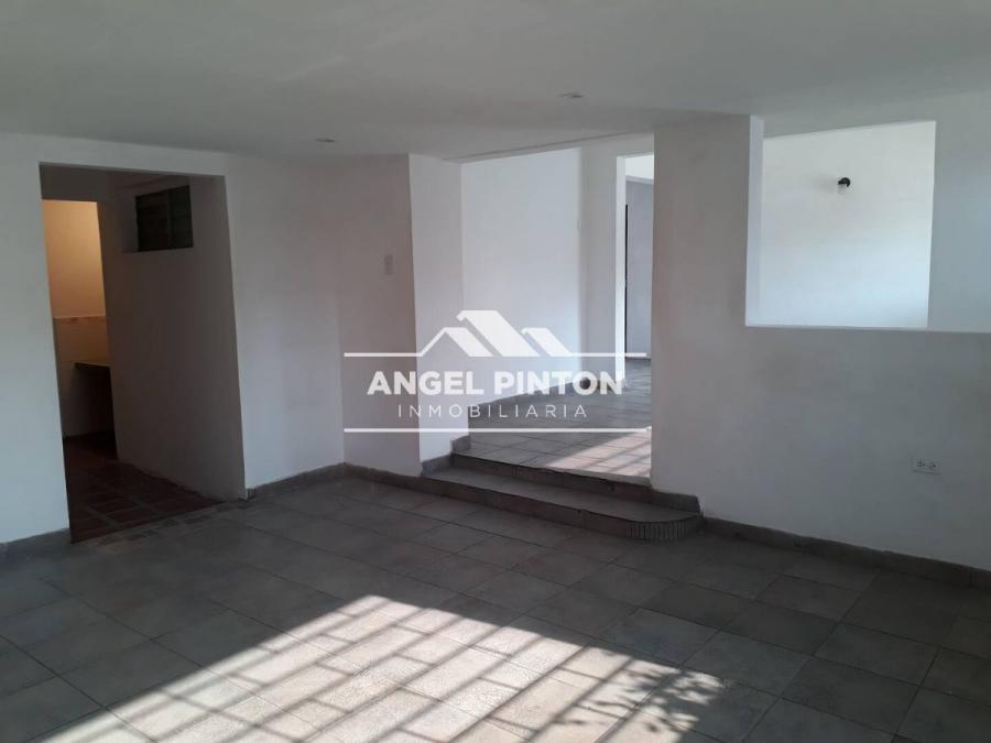 CASA COMERCIAL ALQUILER TIERRA NEGRA MARACAIBO API 6299