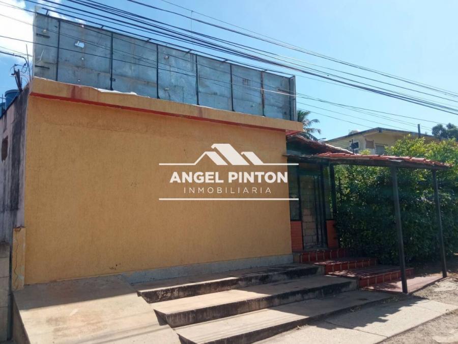 CASA COMERCIAL EN VENTA CIRCUNVALACION 2 MARACAIBO API 3726