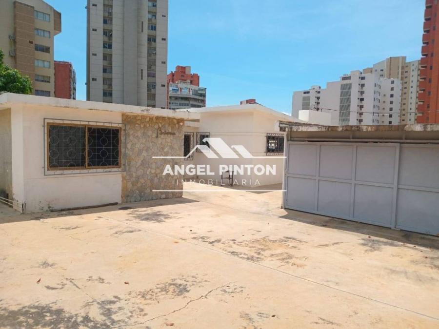 CASA COMERCIAL TERRENO EN LA LAGO MARACAIBO API 7842