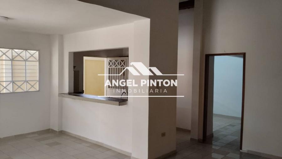 Foto Casa en Venta en Oeste, Maracaibo, Zulia - U$D 12.000 - CAV240786 - BienesOnLine