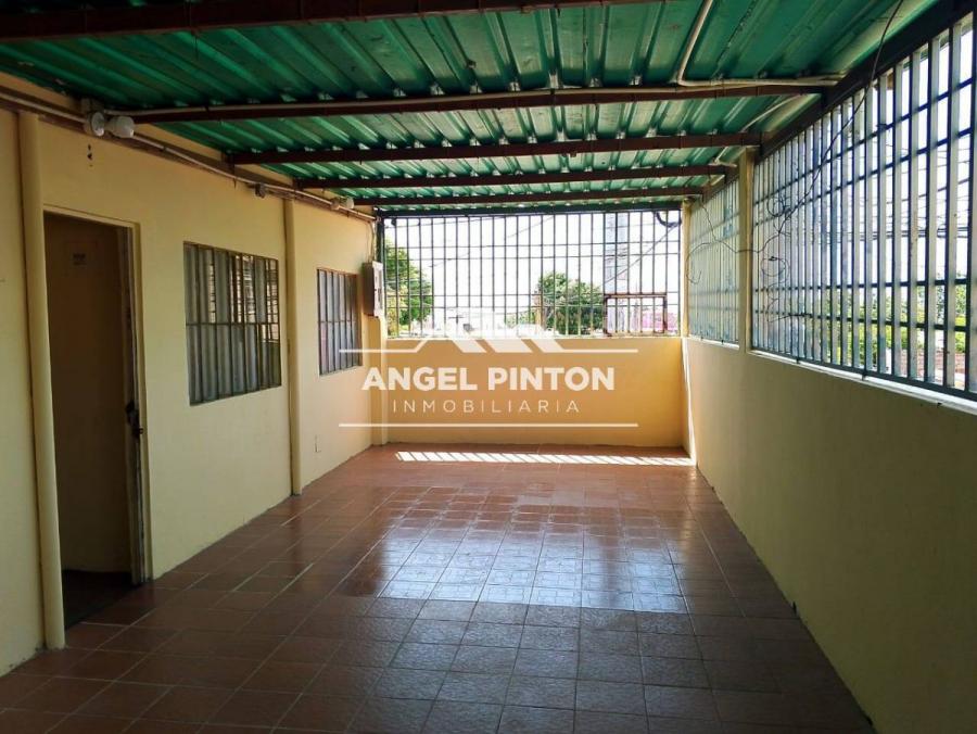 CASA COMERCIAL VENTA/ALQUILER BRISAS DEL SUR MARACAIBO API 7195