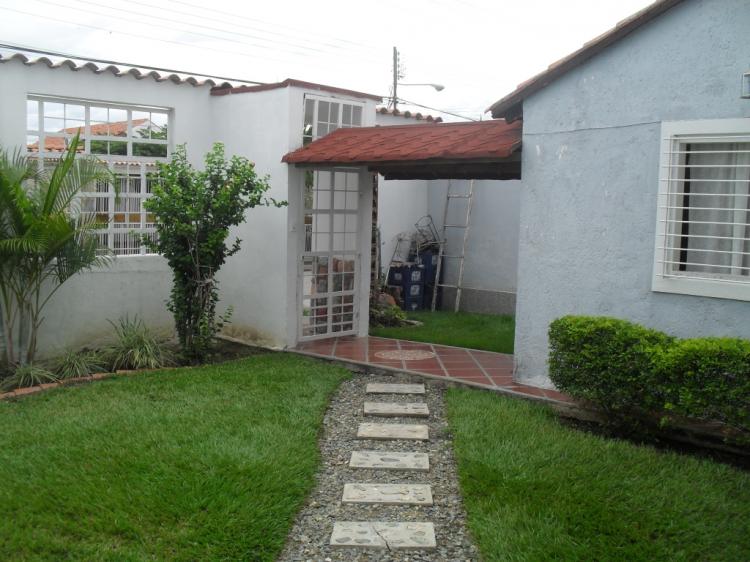 CASA EN CUIDAD ALIANZA AGUA SAL 04244607227