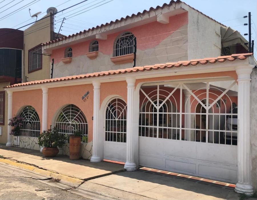 Foto Casa en Venta en Barcelona, Anzotegui - U$D 70.000 - CAV236969 - BienesOnLine