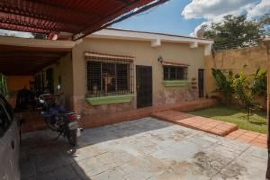 Foto Casa en Venta en Colinas  de Guataparo, Valencia, Carabobo - U$D 126.000 - CAV156624 - BienesOnLine