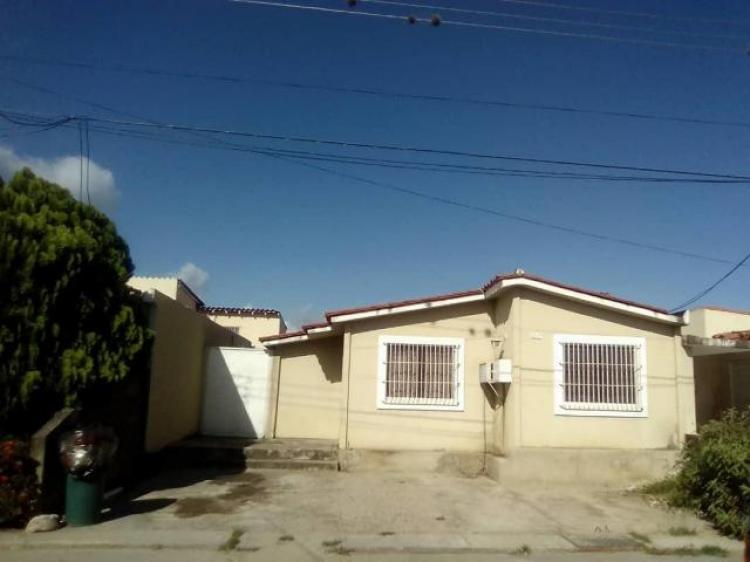 CASA EN VENTA EN CABUDARE 18-8650