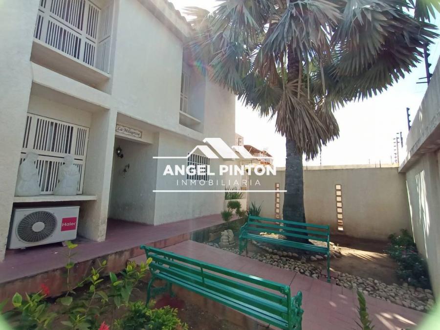 CASA EN VENTA EN DORAL NORTE EN MARACAIBO API 573