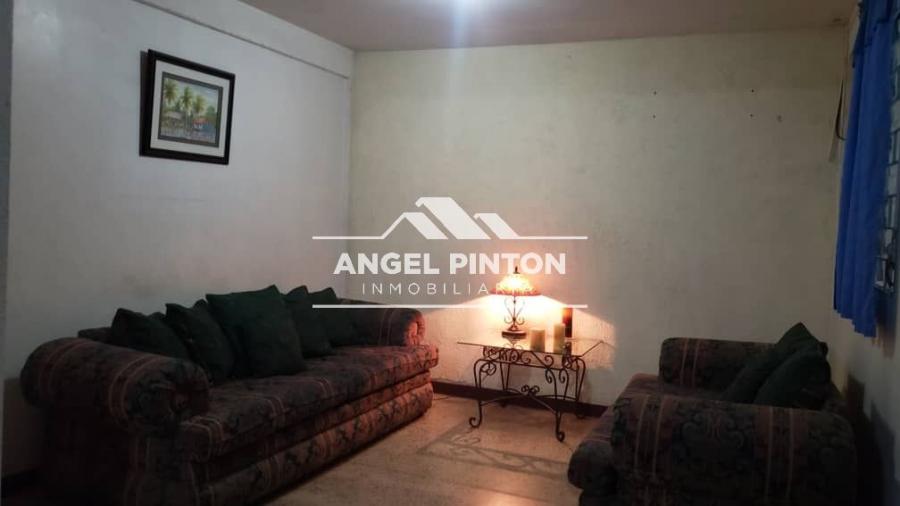 CASA EN VENTA EN EL NARANJAL MARACAIBO ZULIA API 5893 TR